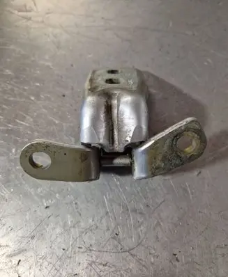 Hyundai i40 Front door upper hinge A046057