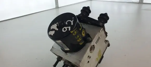 Volkswagen PASSAT B6 ABS Pump 16027201 3C0614095P 16027001A