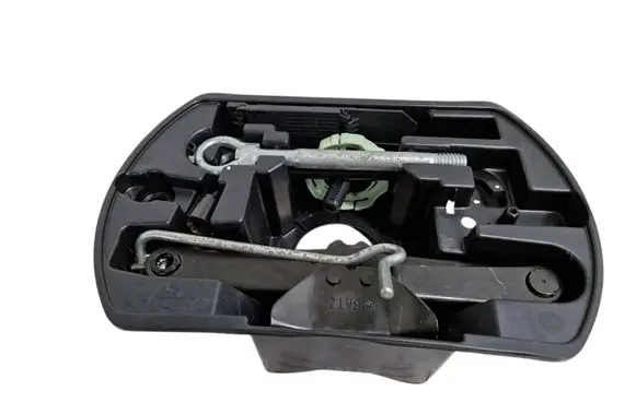 Citroen C4 II Picasso Tool set 9805820580