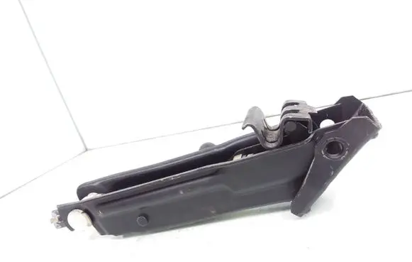 Volkswagen Golf III Lift Jack 1H0011031