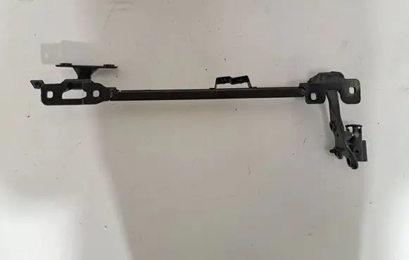 BMW i8 Front door upper hinge 7457821