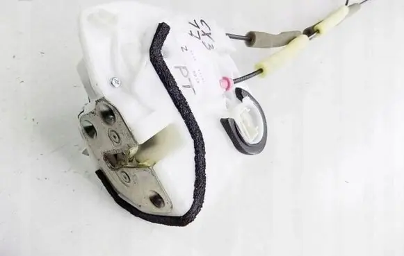 Mazda CX-3 Rear door lock