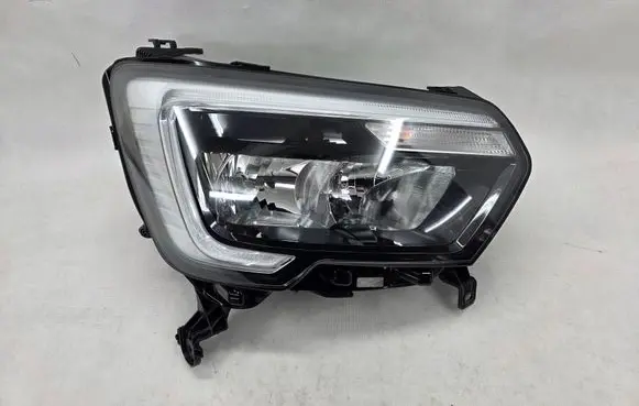 Renault Master III Headlight/headlamp 260105567R