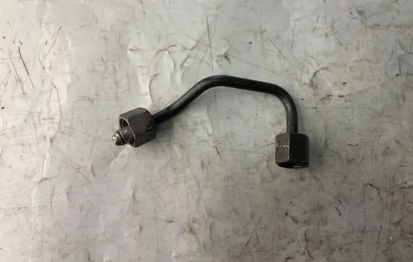 Jeep Grand Cherokee (WK) Fuel injector supply line/pipe 