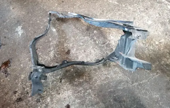 Mercedes-Benz E W212 Headlight/headlamp mounting bracket 212620022 PP212620022
