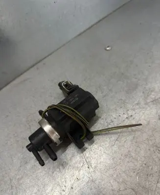 Volkswagen Multivan T4 Turbo solenoid valve 1H0906627 2190320