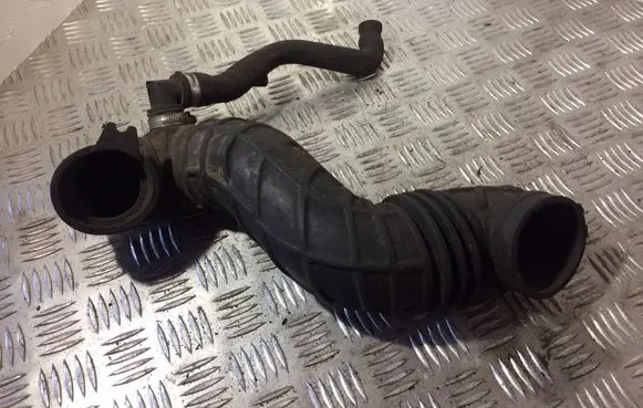Audi A6 S6 C5 4B Air intake hose/pipe 4A0145747A