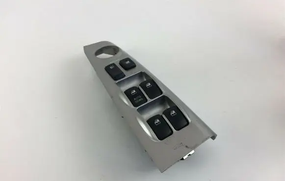 KIA Spectra Electric window control switch 4834931110 W2106