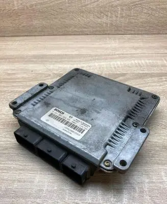 Renault Scenic I Engine control unit/module ECU HOM8200039569 0281001934