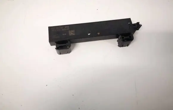 Volkswagen ID.3 Antenna control unit 5WA962132