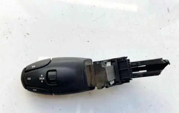Peugeot Partner Multifunctional control switch/knob 9641796480