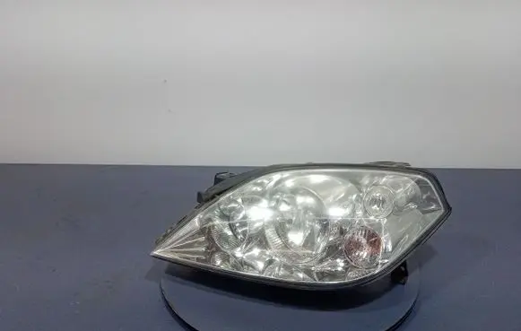 Nissan Primera Headlight/headlamp 20-A364