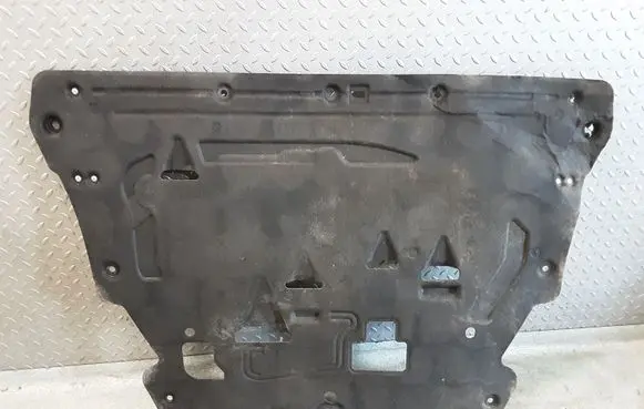 Volvo S60 Engine splash shield/under tray 32226491