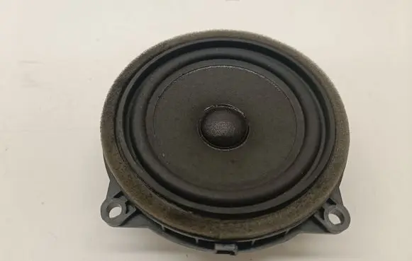 BMW 2 F46 Front door speaker 9274700