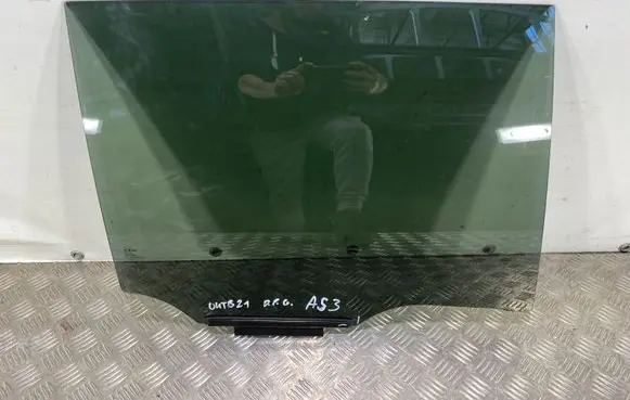 Subaru Outback (BT) Rear door window glass M7040