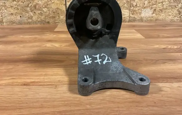 Mini One - Cooper R50 - 53 Gearbox mount 6754418