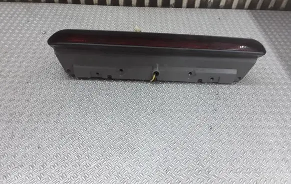 Subaru Forester SG Third/center stoplight