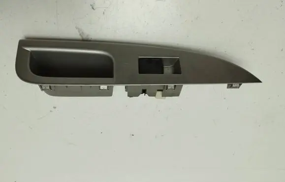 Toyota Urban Cruiser (XP110) Electric window control switch 7427152110
