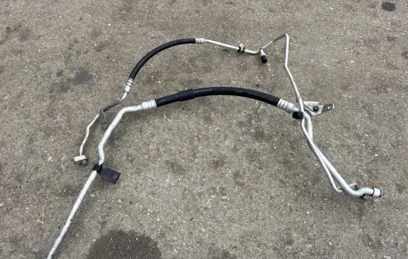 Iveco Daily 6th gen Engine coolant pipe/hose 5801595253 5801595254 5802848602