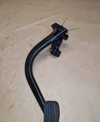 Volvo XC90 Brake pedal
