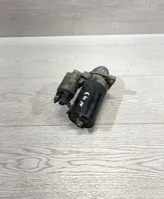 BMW 3 E90 E91 Starter motor 7589352 0001138002