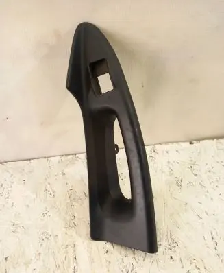 Other rear door trim element