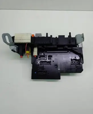 Mercedes-Benz E W212 SAM control unit 2129015105 5DK01102305