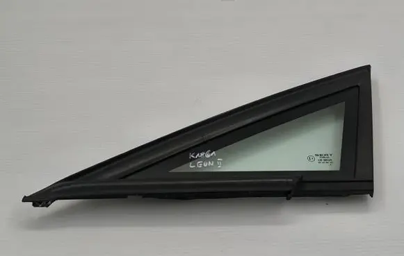 Seat Leon (1P) Rear side window