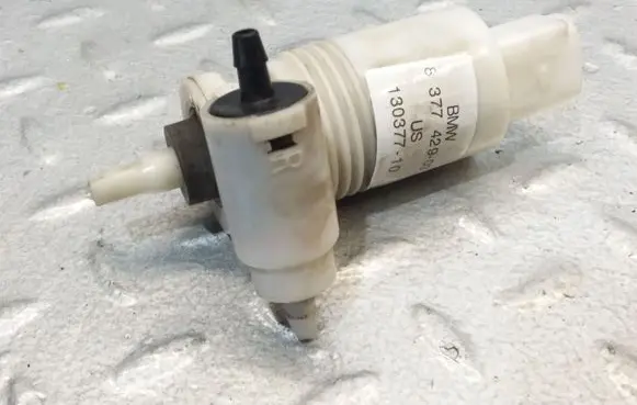 Mini One - Cooper R50 - 53 Windscreen/windshield washer pump 8377429