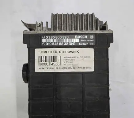 Mercedes-Benz 190 W201 Engine control unit/module 0280800390 0105455832 010545583204