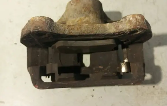 Opel Insignia A Front brake caliper