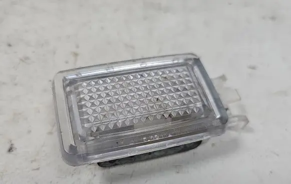 Ford Explorer Glove box light F8EB13776AC