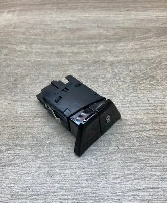 BMW 5 G30 G31 G38 Hazard light switch 9383535