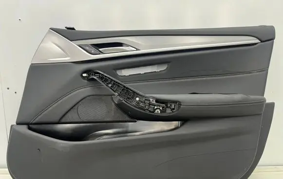 BMW 5 G30 G31 G38 Front door card panel trim 2844127