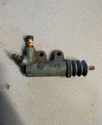 Toyota Yaris Verso Clutch slave cylinder 