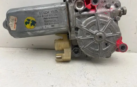 Mercedes-Benz S W140 Front door window regulator motor 0130821504 186691000