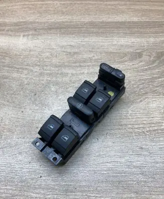 Volkswagen PASSAT B5.5 Electric window control switch 1J4959857B