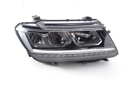 Volkswagen Tiguan Headlight/headlamp 5NB941036B