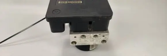 BMW 1 E81 E87 ABS Pump 3451-6776055-01