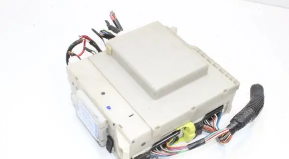 Lexus GS 300 350 430 450H Fuse module