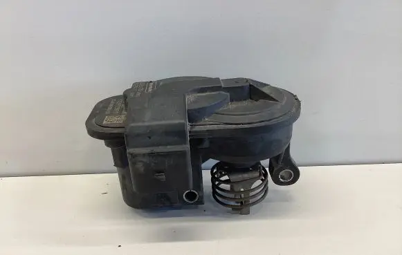 Land Rover Evoque II Intake manifold valve actuator/motor M8D29F646AC