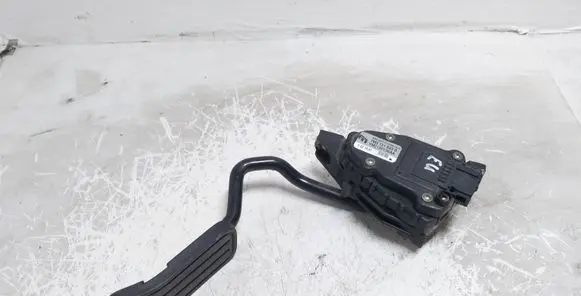 Volkswagen Sharan Accelerator throttle pedal 6PV00777003HLO 7M3721603B YM219F836AA