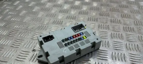 Jaguar F-Pace Fuse module CPLA14Q073AA