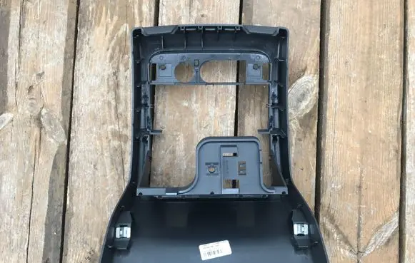 Volkswagen Touareg II Other center console (tunnel) element 7P6864299