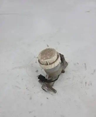 Mitsubishi Pajero Master brake cylinder 