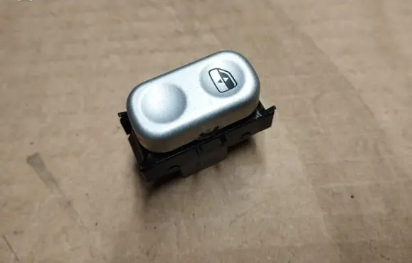 Chrysler Crossfire Electric window control switch