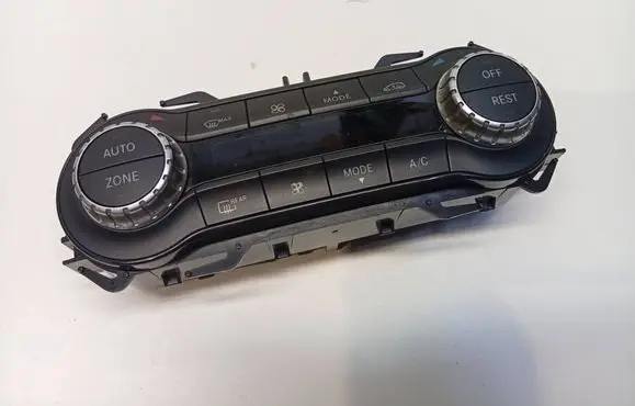 Mercedes-Benz B W246 W242 Climate control unit A2469002408 5HB01044804 A2469010805