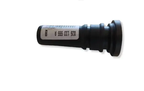 Audi 80 90 S2 B4 Fuel Injector clamp holder 026133555A