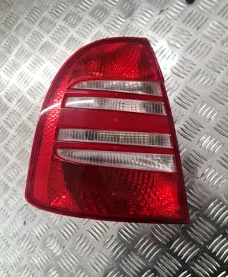 Skoda Superb B5 (3U) Rear/tail lights 3U5945095 3U5945111