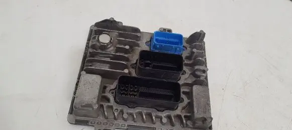 Opel Zafira C Engine control unit/module 55503849